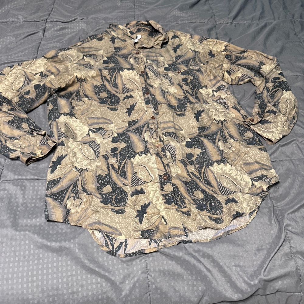 Metro Express Silk Button Up Shirt Size Medium Vintage Tan Floral